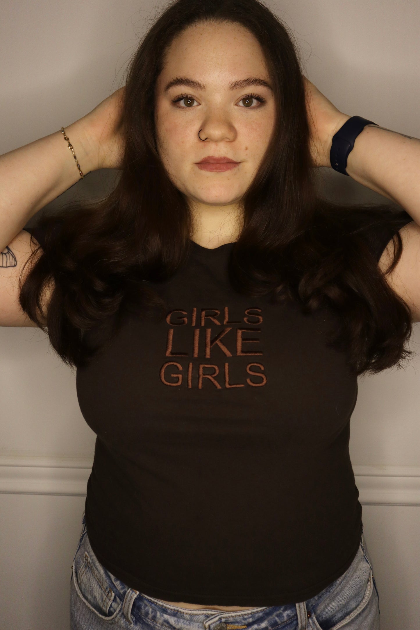 Embroidered girls like girls, Short Sleeve, Petite fit, Unisex, Long Crop Top
